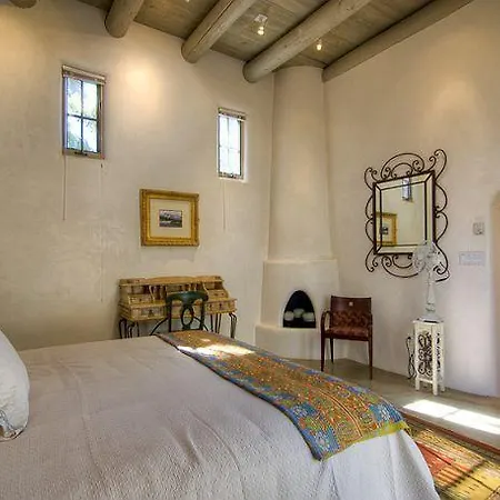 Eastside Compound Santa Fe