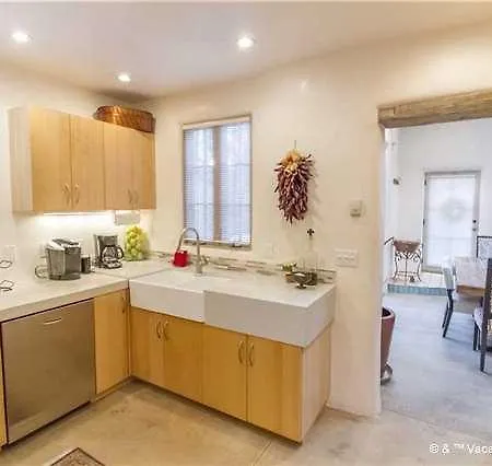 Eastside Compound Santa Fe